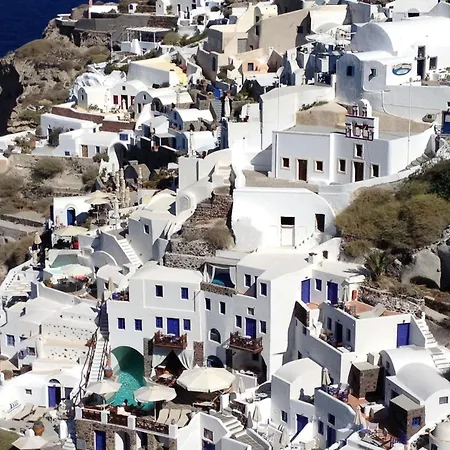 Breathtaking Santorini Broccos 1 Bedroom Private Furnished Balcony With Hot Tub Overlooking The Sea Spacious Shared Sun Terrace *
